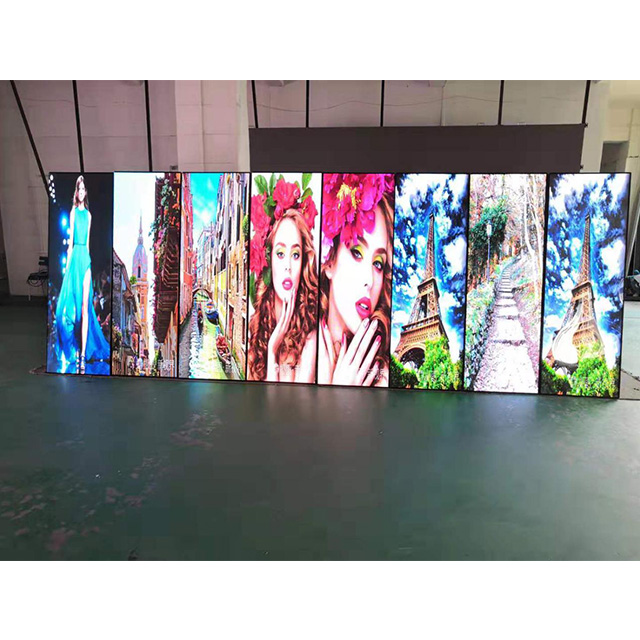 P2.5 Indoor LED Poster